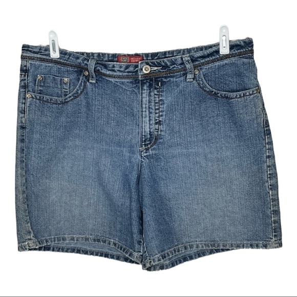 Faded Glory Blue Jean Shorts Sz 16 - Picture 1 of 6